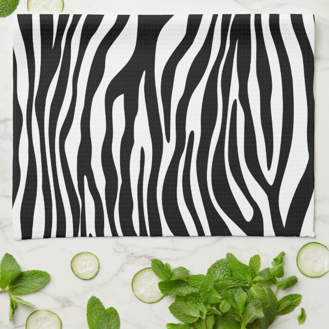 Zebra Print, Zebrastreifen, schwarz und weiß Geschirrtuch (Gefaltet)