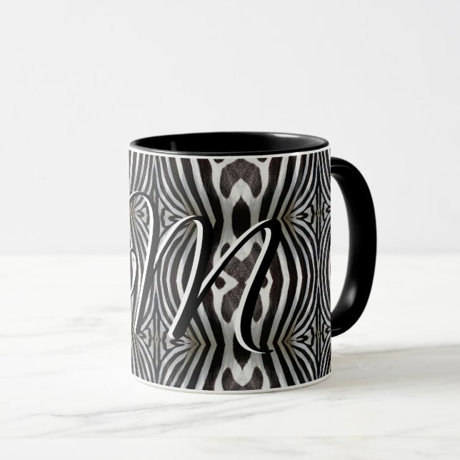 Zebra Streifen Monogramm in Schwarz-Weiß Tasse (VorderseiteRechts)