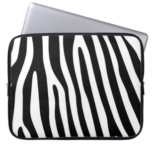 Zebra stripes pattern black & white + your ideas laptopschutzhülle