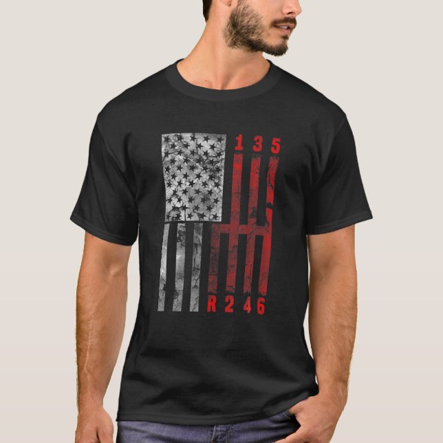 Zeckenverschiebung American Flag Muskel Car 6 Gear T-Shirt (Vorderseite)