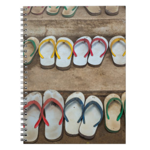 Zehensteg-Sandalen Notizblock