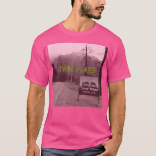 Zehn Gipfel Begrüßungszeichen mit Bergsicht Foto T-Shirt
