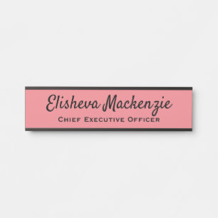 Zeichen für den Türnamen des Büros - Rosa Türschild