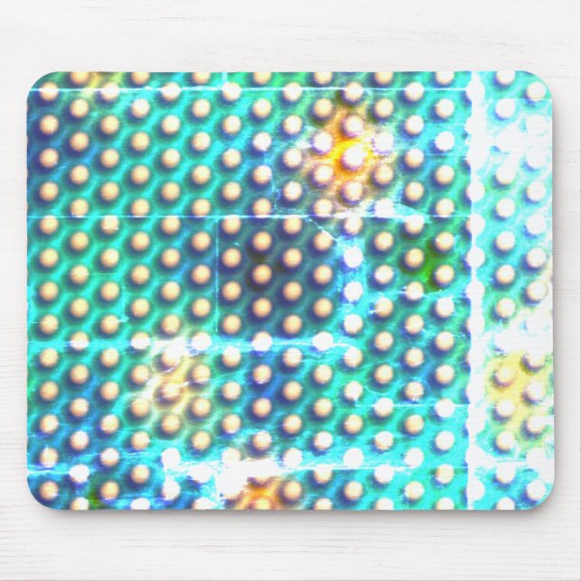 Zeichnend Kreise, die wie Kugeln oder Löcher ausse Mousepad (Vorne)
