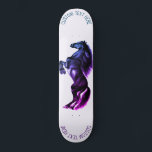 Zeichnend Schwarzes Wild - Text hinzufügen /Farbe  Skateboard<br><div class="desc">Schwarzes Wildpferd - Schwarz und Weiß Zeichnend Tierart Mustang Pferde von MIGNED - Einzigartiger Text hinzufügen / Name - Wählen Sie Ihren Lieblings-Text und Ihre Hintergrundfarben - Vergrössern und verschieben oder entfernen Sie Elemente mit dem Anpassungs-Tool. Bitte schauen Sie sich meine anderen Projekte / Gemälde an. Sie können meine Designs...</div>