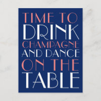 Zeit, Champagner und Tanz am Tisch zu trinken