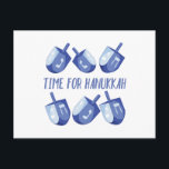 Zeit für Chanukka Feiertagspostkarte<br><div class="desc">Der Entwurf ist schön und hell und füllt Sie zum Rand mit Feiertagsgeist und ist auf Geschenken,  Tabellenläufer,  Küchenwäschen,  Wohngestaltung und auf allen Sachen Chanukka perfekt!</div>