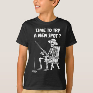 Zeit, um einen neuen Ort auszuprobieren Lustiges A T-Shirt