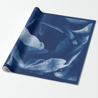 Zeitgenössische blauflorale Cyanotypfotografie Geschenkpapier