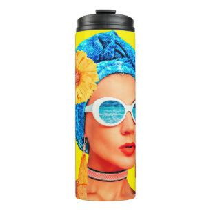 Zeitgenössische Kunstsammlung. Urlaubsmode Mädchen Thermosbecher