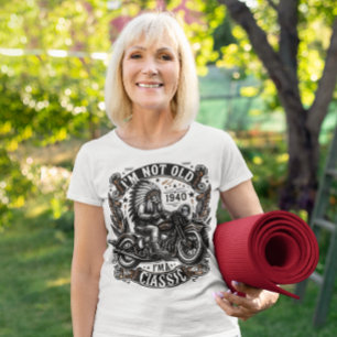 Zeitlose Eleganz: Das klassische Beauty Wi vereinb T-Shirt
