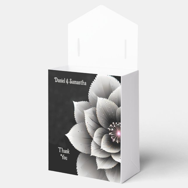 Zeitlose Eleganz: Schwarz & Silber Blossom Hochzei Geschenkschachtel (Geöffnet)