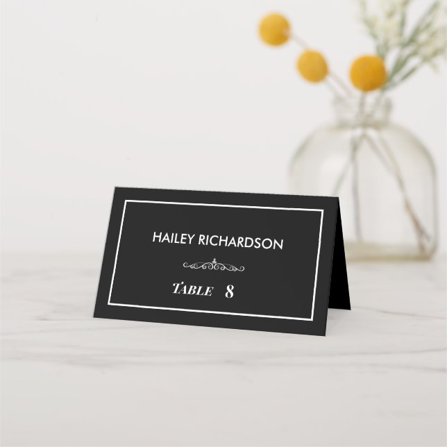 Zeitlose Schwarz-Weiß-Hochzeit-Platzkarte Platzkarte (Vorderseite)