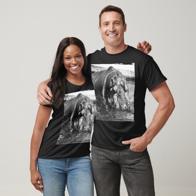 **"Zeitlose Stärke: Grauschwarz und Weiß Hippo T-Shirt (Unisex)