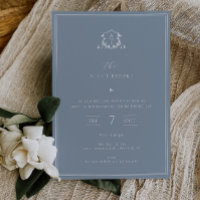 Zeitlose Weinstöcke die Nacht vor duftendem Blau