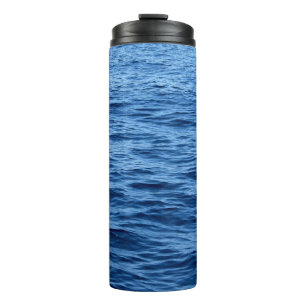 Zeitraffer-Fotografie des Wasserkörpers Thermosbecher