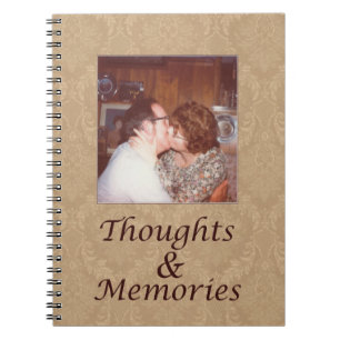 Zeitschrift mit Vintagem Foto, Gedanken und Notizblock