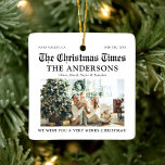 Zeitung Einzigartig Was für ein Jahr Foto Weihnach Keramikornament<br><div class="desc">Die Zeitung Einzigartiges Weihnachtsgeschenk zum Foto Weihnachten Keramik Ornament ist ein charmantes Erinnerungsstück für Ihr Jahr. Dieses Dekor, das wie eine Zeitung gestaltet ist, besticht durch ein personalisiertes Foto und hebt die unvergesslichsten Momente hervor, was es zu einer einzigartigen Ergänzung Ihrer Feriendekoration macht. Ideal für das Gießen oder das Hinzufügen...</div>