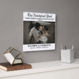 Zeitung Fröhlich und Verheiratet Foto Quadratische Wanduhr