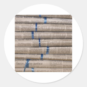Zeitungsstapel Aktuelle Ereignisse Kunst Runder Aufkleber