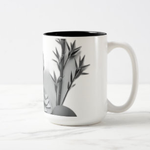 Zen Figure mit Bamboo und Stones Zweifarbige Tasse