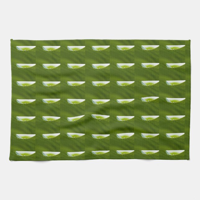 Zen Liebe Green Lotus Leaf Wasserfall Handtuch (Horizontal)