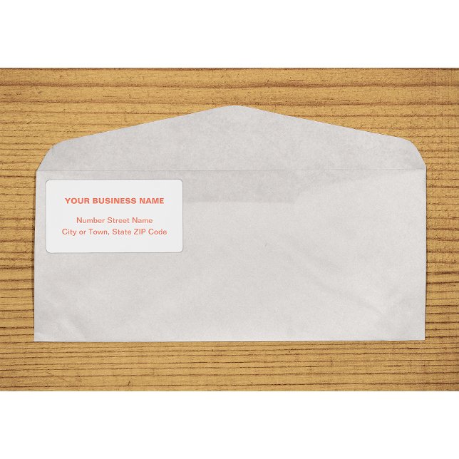 Zentriert ausgerichtet Orange Schlicht Text Busine (Center aligned orange plain text business shipping label on envelope)