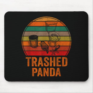 Zerstörter Panda Lustiger Betrunkener Waschbär Vin Mousepad