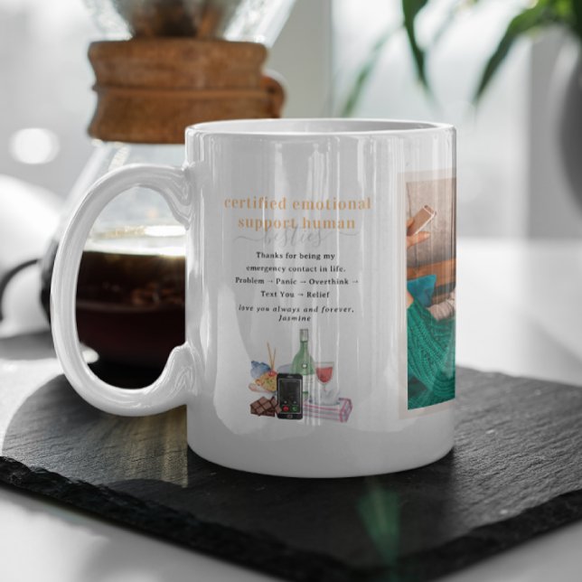 Zertifizierte emotionale Unterstützung | Friends F Kaffeetasse (Von Creator hochgeladen)