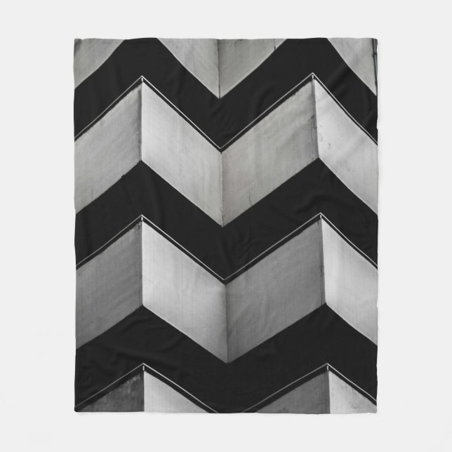 ZICKZACK BLACK UND WEISS-PAPIER FLEECEDECKE (Vorderseite)