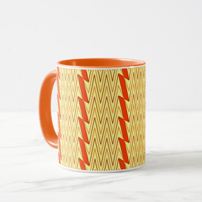 Zickzack Design in hellgelb und rost Tasse (Vorderseite Links)