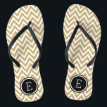 Zickzack Monogramm aus Gold und Schwarz Flip Flops<br><div class="desc">Maßgeschneiderte,  bedruckte Flop-Sandalen mit einem stilvollen,  modernen Zickzack Muster und einem eigenen Monogramm oder einem anderen Text in einem Kreisrahmen. Klicken Sie auf Anpassen,  um Schriftart und Farben zu ändern oder eigene Bilder hinzuzufügen,  um ein einzigartiges Design zu erstellen!</div>
