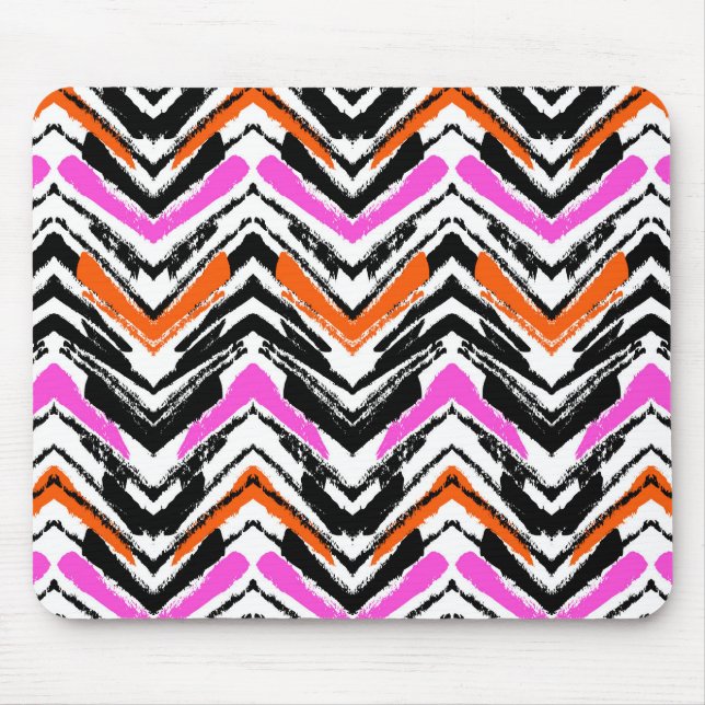 Zickzack Muster in Schwarz, Orange und Rosa Mousepad (Vorne)