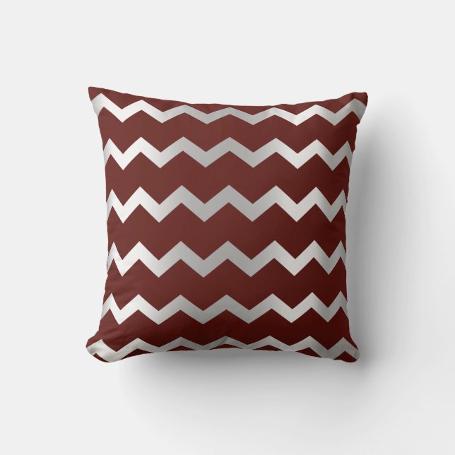 Zickzack Silbergrauer Burgunder Maroon Metal Strei Kissen (Vorderseite)