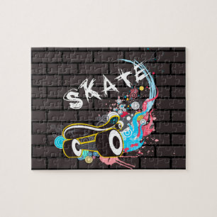 Ziegelstein-Wand-Skategraffiti-Logo mit Brett