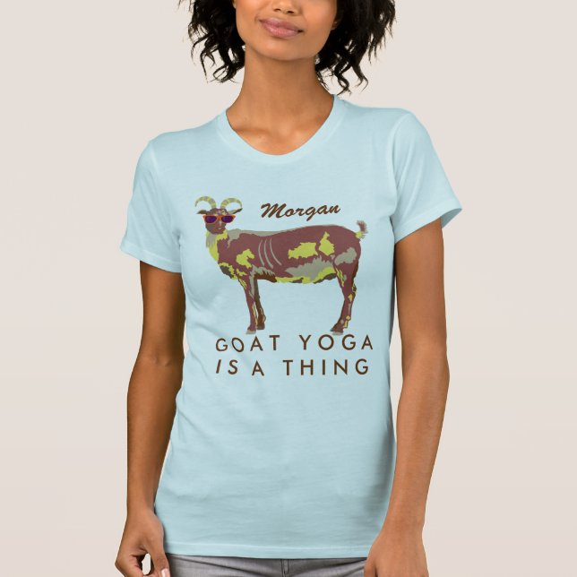 Ziegen-Yoga Brown addiert eine Namensziege, die T-Shirt (Vorderseite)