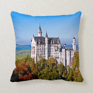 Ziehen Sie sich (Schloss) Kissen Neuschwansteins