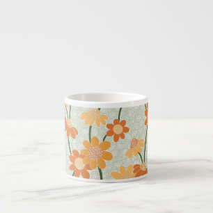 Ziemlich retro-gedämpfte Blumen der 1970er Jahre Espressotasse