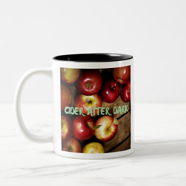 ZIFFER NACH DARK ZWEIFARBIGE TASSE (Links)