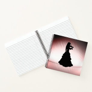 Zigeunermädchen spielt Violine Notizbuch