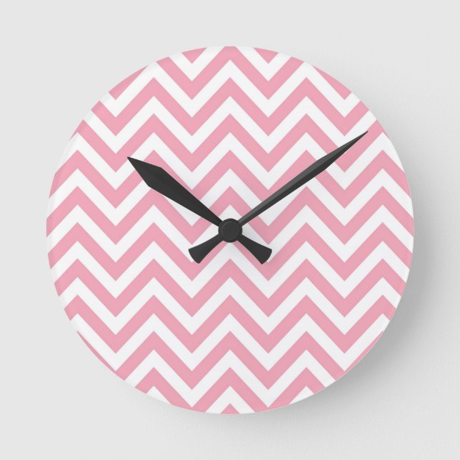 ZigZag Chevron pattern Hipster or Mod Styled Runde Wanduhr (Vorderseite)
