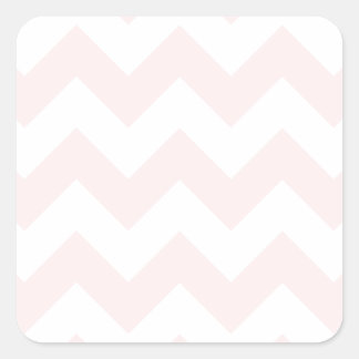 Zigzag I - weiß und blassrosa Quadratischer Aufkleber
