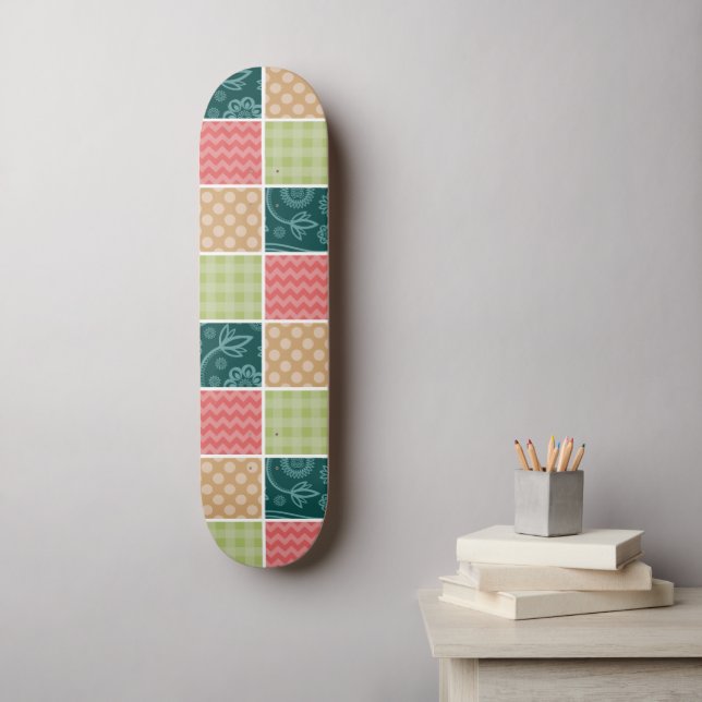 Zigzag, Zickzack, Gingham, Polka Dots, Patchwork Skateboard (Wandkunst)