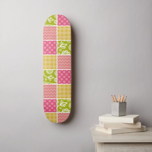 Zigzag, Zickzack, Polka Dots, Gingham, Patchwork Skateboard (Wandkunst)