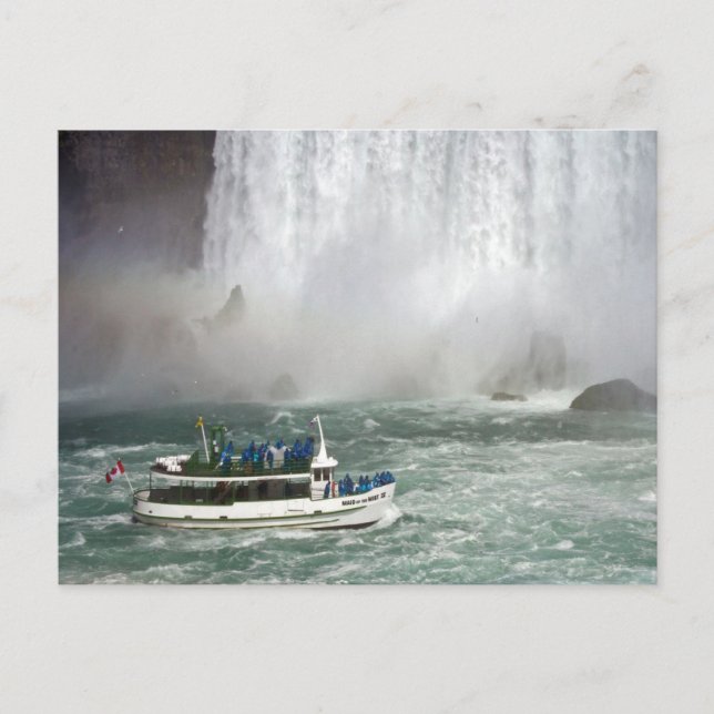 Zimmermädchen aus dem Nebel, der in die Wasserfäll Postkarte (Vorderseite)