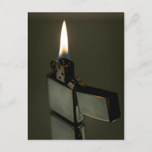 Zippo-Feuerzeug. Fine Art Postkarte