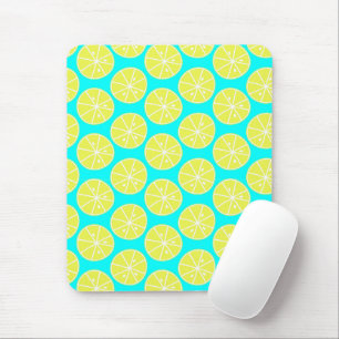 Zitrone auf blauem Hintergrund geschnitten Mousepad