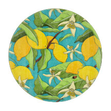 Zitronen, Ladybugs, Blüten im Aquamarinen Hintergr