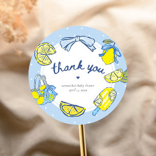 Zitronenquetschen Sie Baby Shower Runder Aufkleber