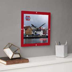 zNO010 STAVANGER, Norwegen, Quadratische Wanduhr